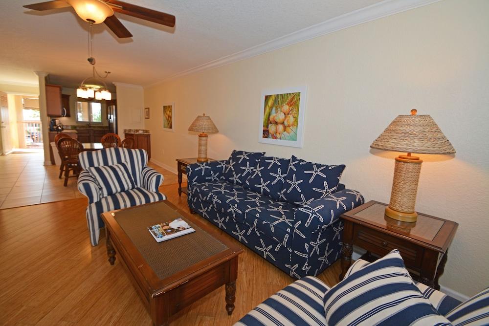 Westwinds Waterfront Resort Сейнт Пийт Бийч Екстериор снимка