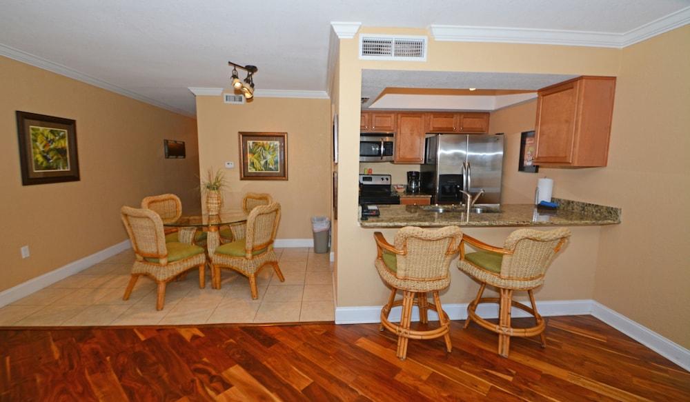 Westwinds Waterfront Resort Сейнт Пийт Бийч Екстериор снимка