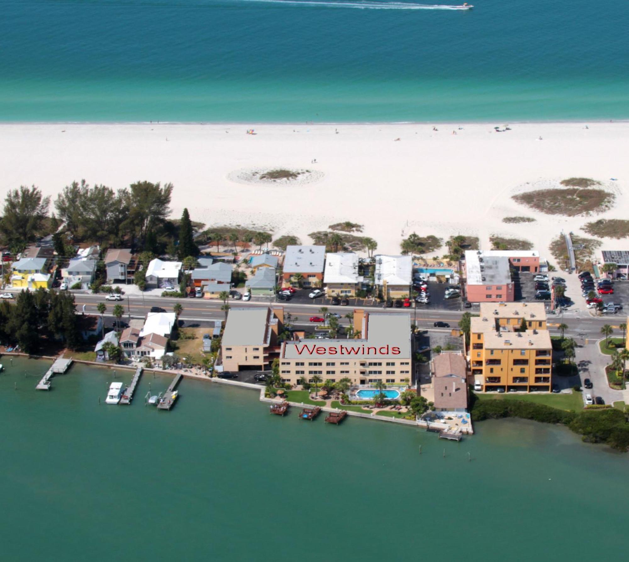Westwinds Waterfront Resort Сейнт Пийт Бийч Екстериор снимка